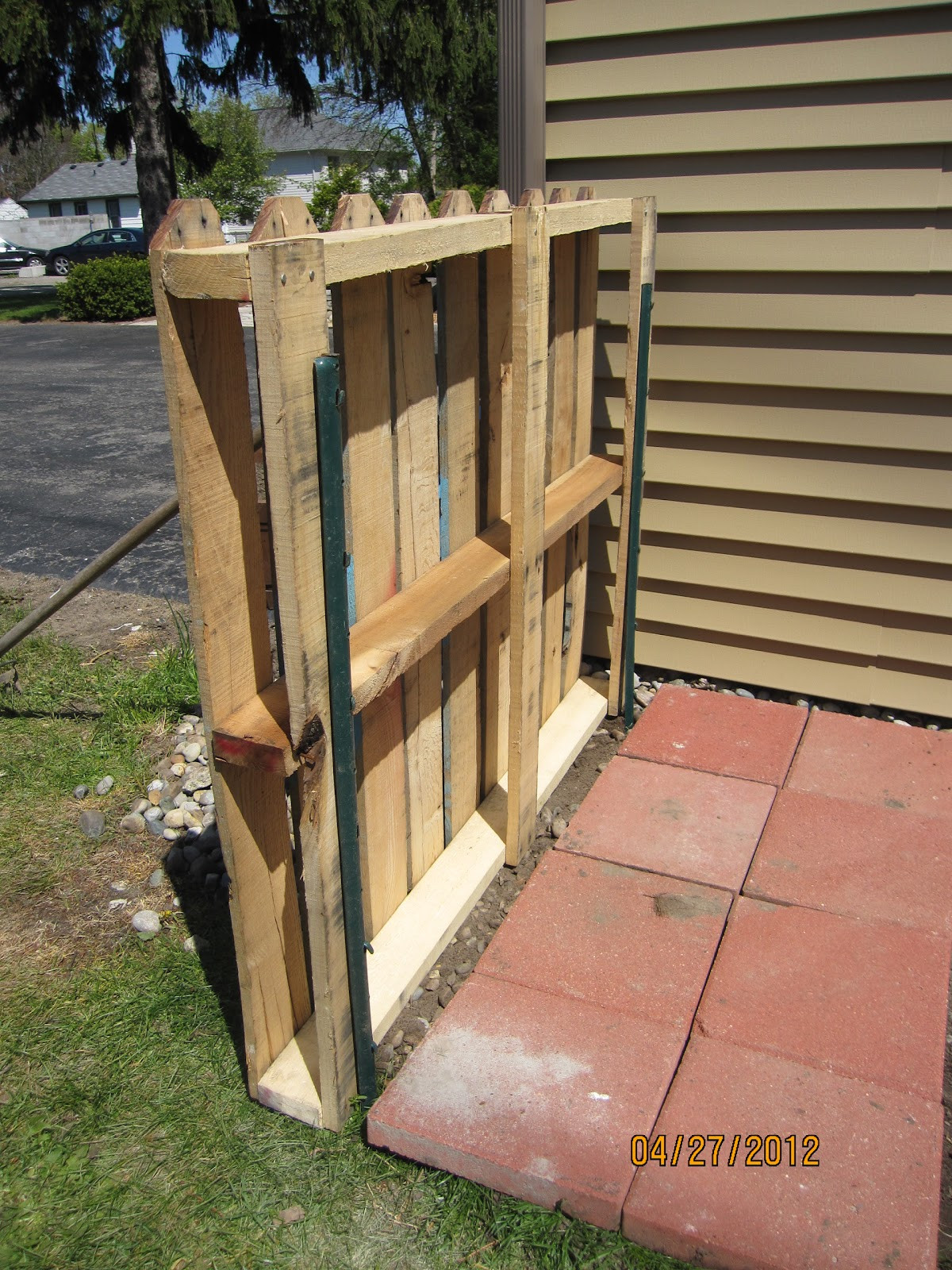 Best ideas about Pallet Fence DIY
. Save or Pin Serendipity and Sunshine Trash To Treasure Pallet Fence Now.