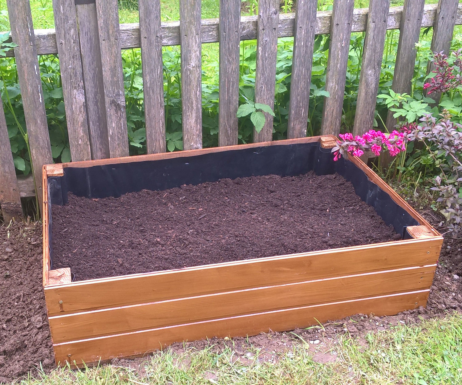 Best ideas about Raised Garden Planter
. Save or Pin Wooden Raised Bed Garden Planter 5 Now.