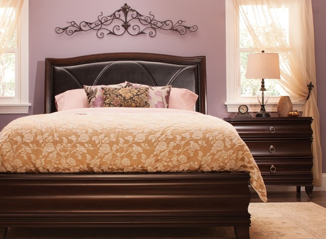 Best ideas about Raymour And Flanigan Bedroom Sets
. Save or Pin Belanie 4 pc Queen Platform Look Bedroom Set Now.