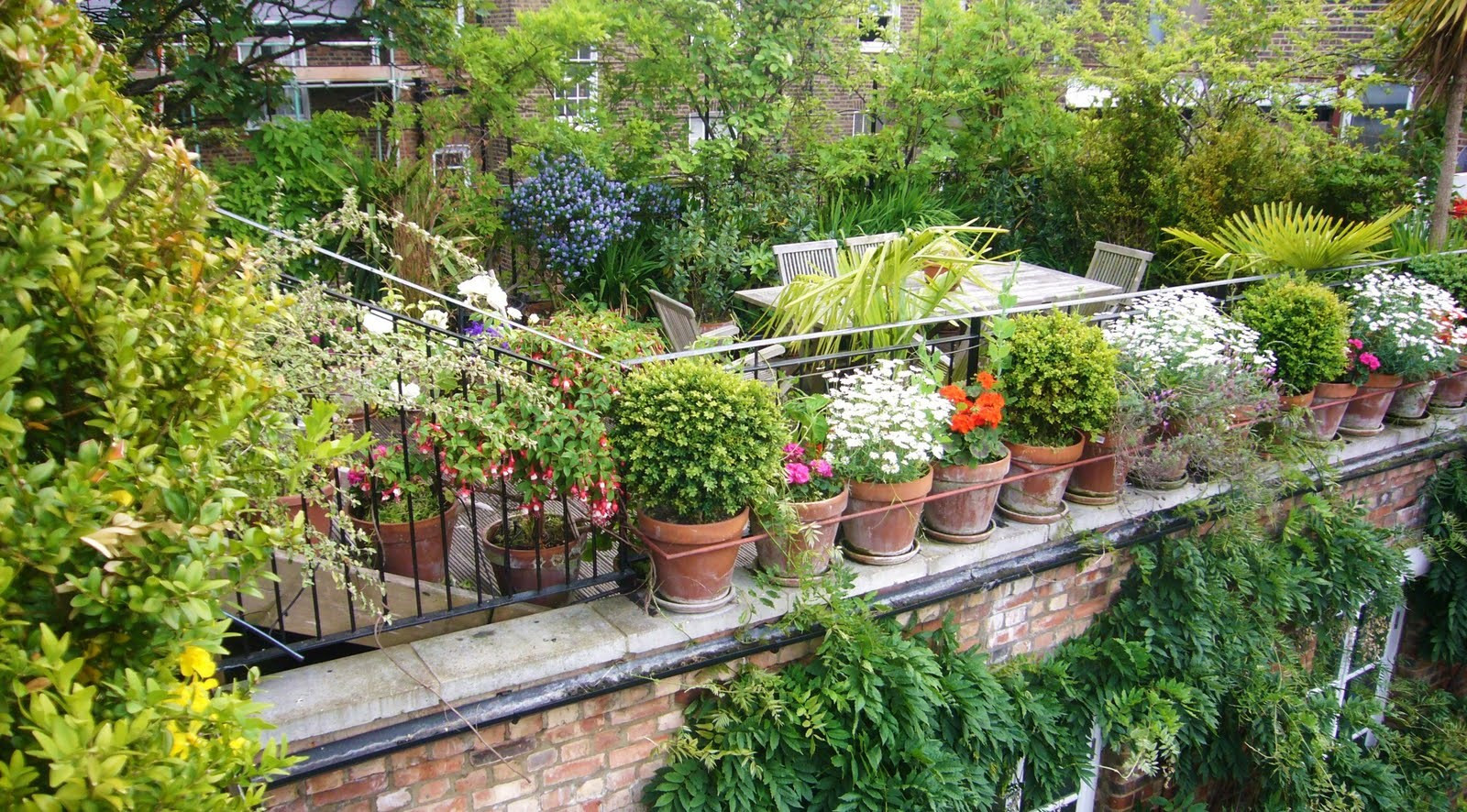 Best ideas about Roof Garden Ideas
. Save or Pin Fabulous space saving designs for the rooftop garden Now.