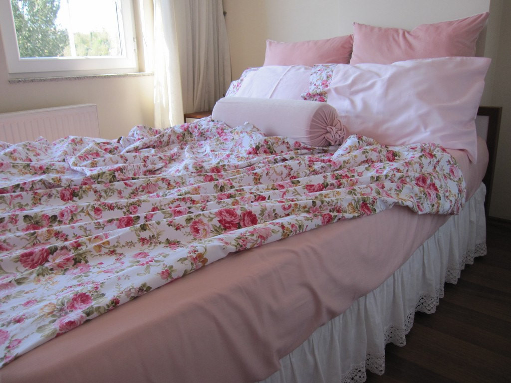 Best ideas about Shabby Chic Bedding Collections
. Save or Pin Queen Shabby chic bedding bed sheet sets flat and by Now.