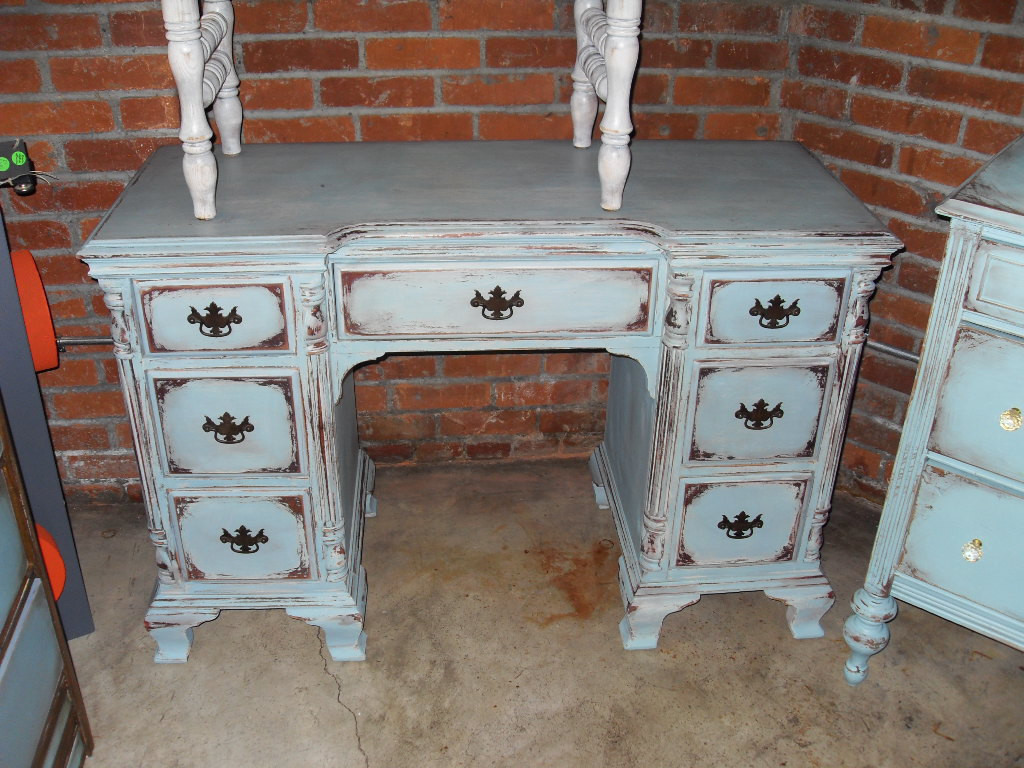 Best ideas about Shabby Chic Desk
. Save or Pin Shabby chic desk with five drawers Now.