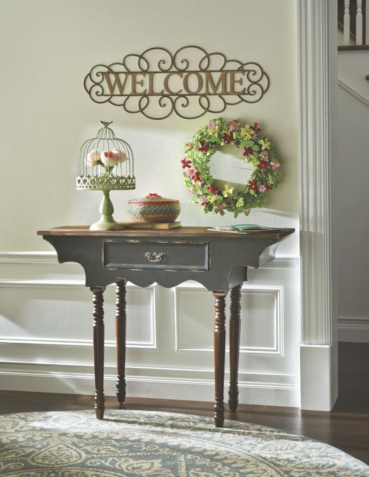Best ideas about Small Entryway Table Ideas
. Save or Pin 17 Best ideas about Small Entryway Tables on Pinterest Now.