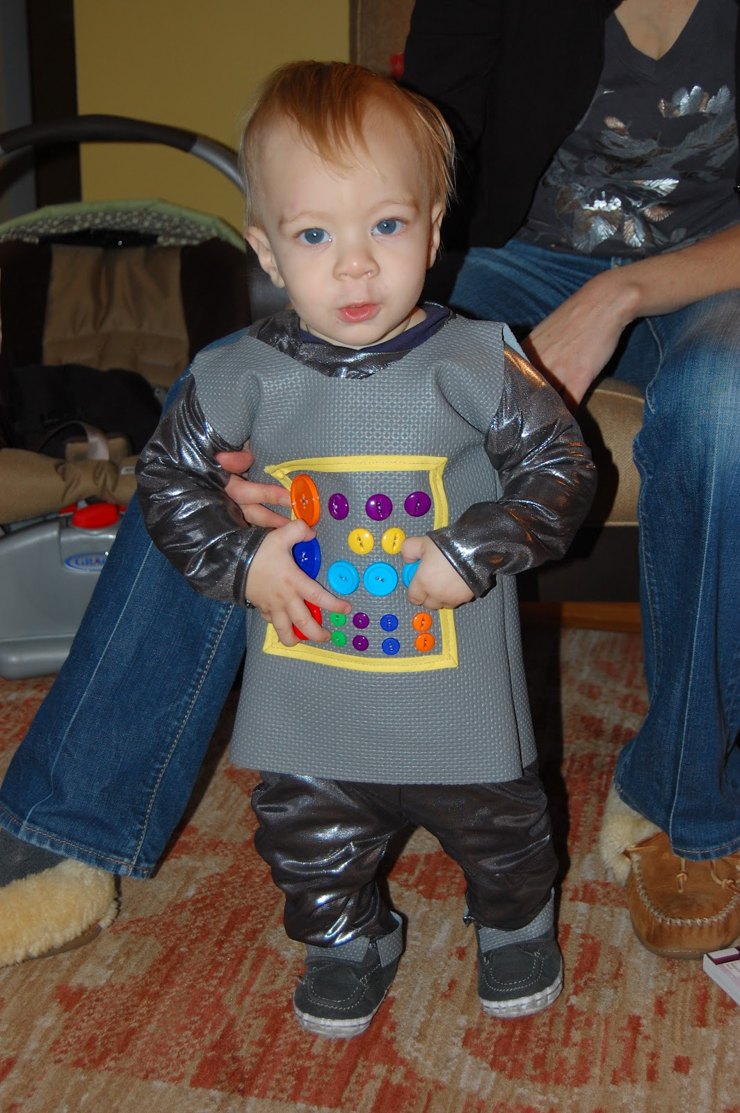 Best ideas about Toddler DIY Costume
. Save or Pin Play Eat Grow Play DIY Toddler Robot Costume Now.