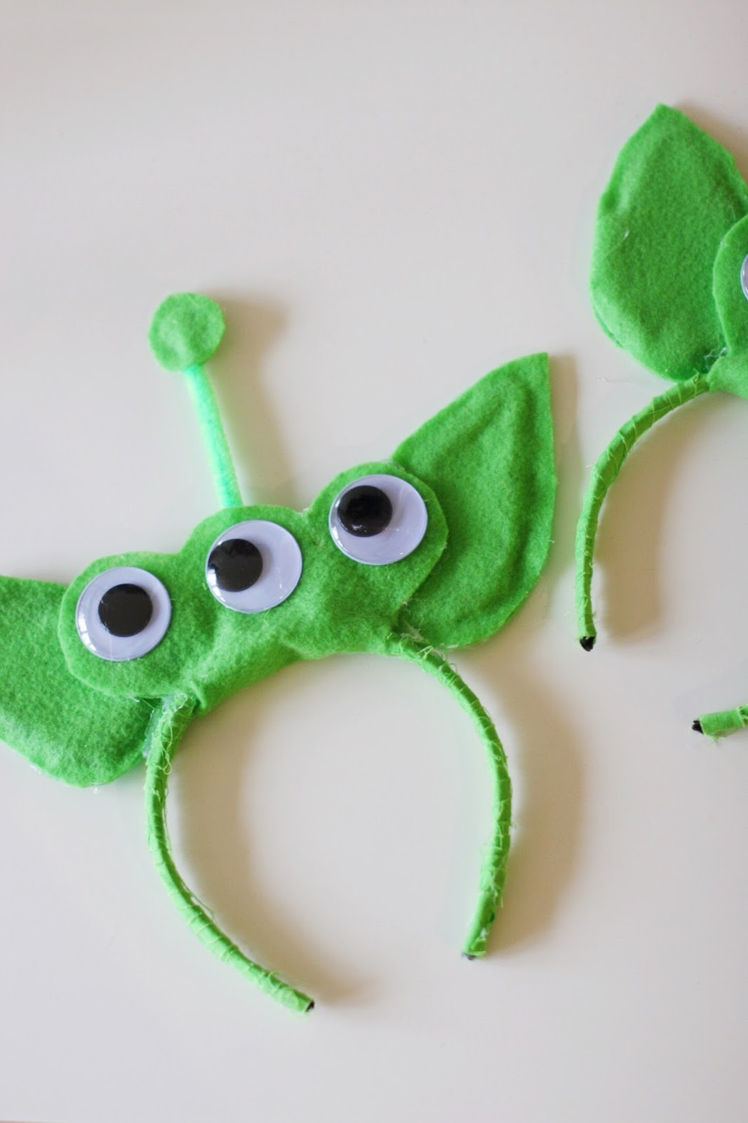 Best ideas about Toy Story Alien Costume DIY
. Save or Pin DIY Toy Story Alien Costume Now.