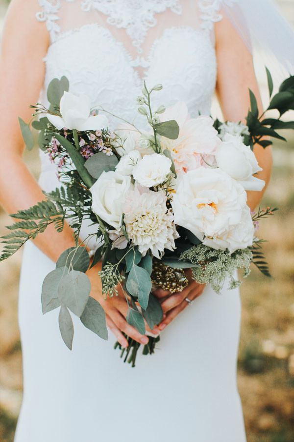 Best ideas about Wedding Flowers DIY
. Save or Pin These 4 Tricks Will Help You DIY Your Wedding Bouquet Now.