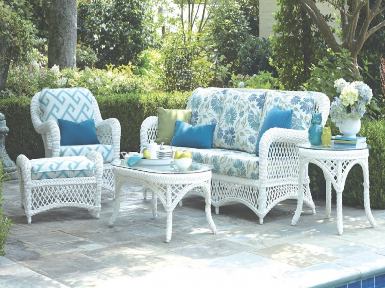Best ideas about White Patio Furniture
. Save or Pin Get a decent look with white wicker patio furniture Now.