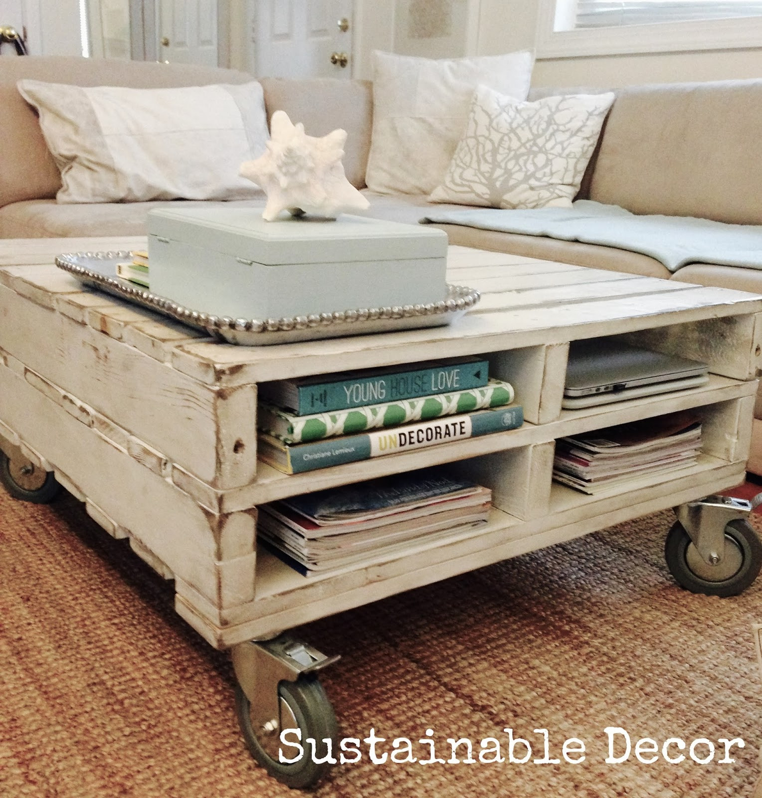Best ideas about Wood Pallet DIY
. Save or Pin 20 Awesome DIY Pallet Projects Now.