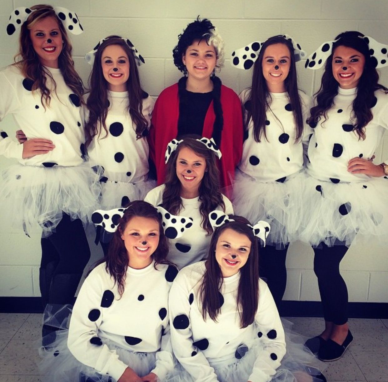Best ideas about 101 Dalmatians Costumes DIY
. Save or Pin DIY 101 Dalmatians for spirit week or Halloween costume Now.