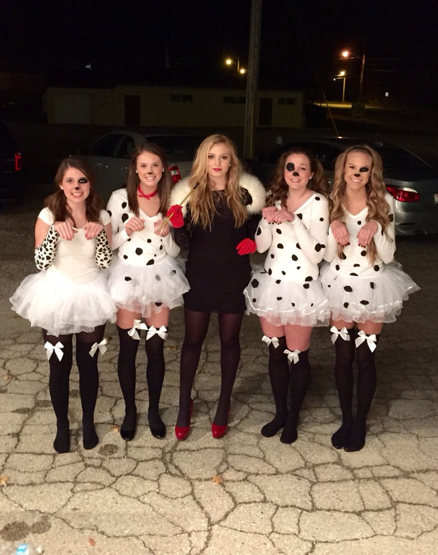 Best ideas about 101 Dalmatians Costumes DIY
. Save or Pin 101 dalmations group halloween costume Now.