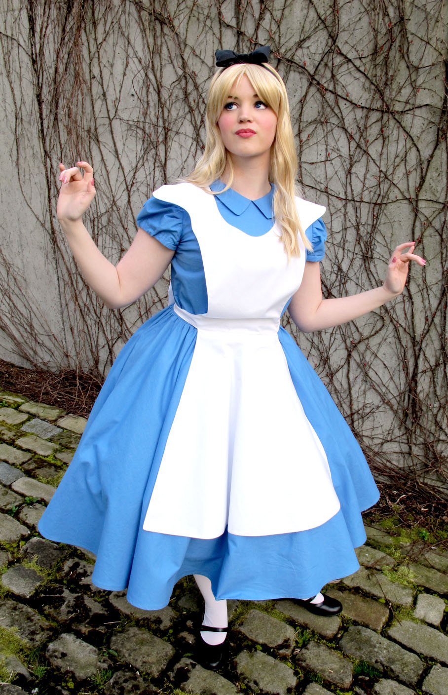 Best ideas about Alice And Wonderland Costume DIY
. Save or Pin alice in wonderland costume Now.