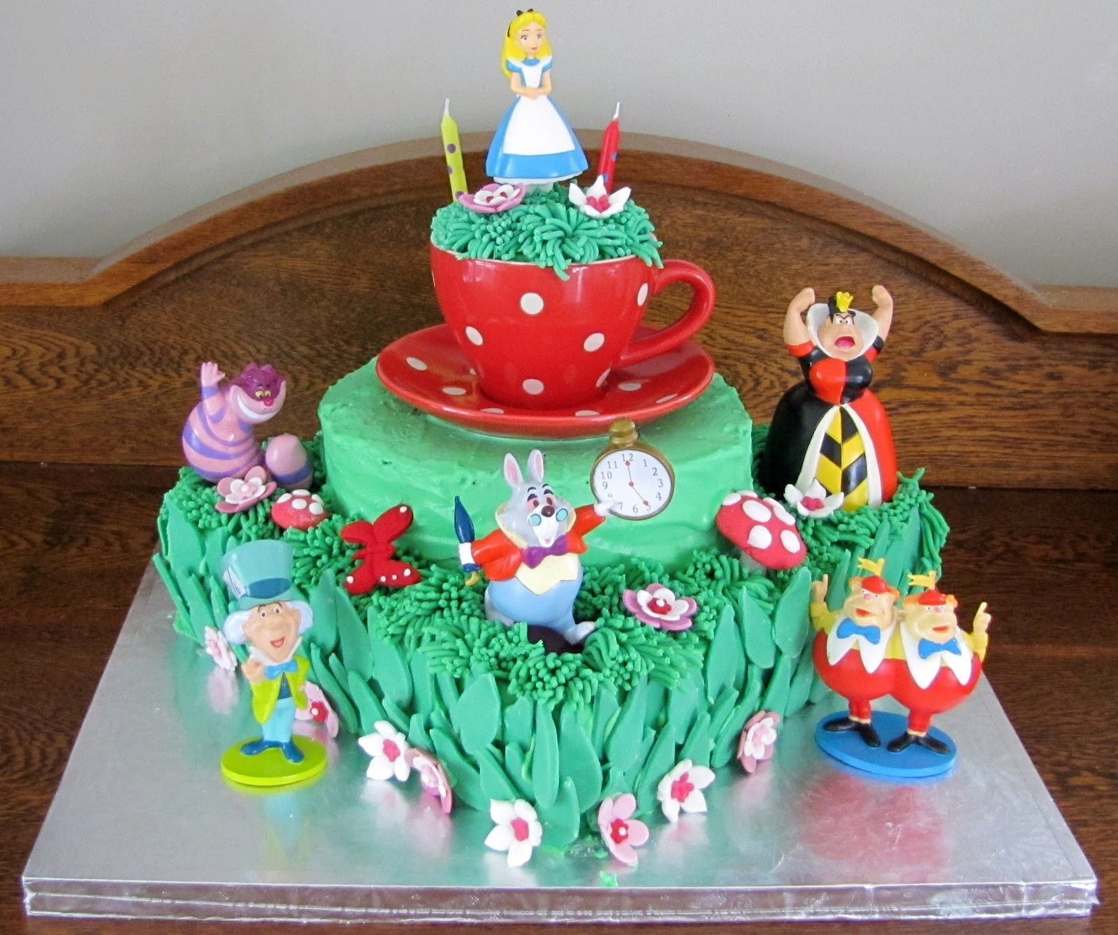 Best ideas about Alice In Wonderland Birthday Cake
. Save or Pin Alice in Wonderland Birthday Cake Now.