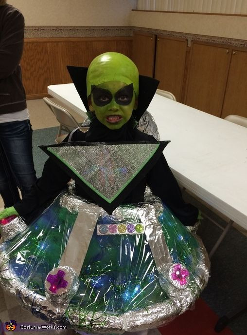 Best ideas about Alien Costume Ideas DIY
. Save or Pin Best 25 Alien halloween costume ideas on Pinterest Now.