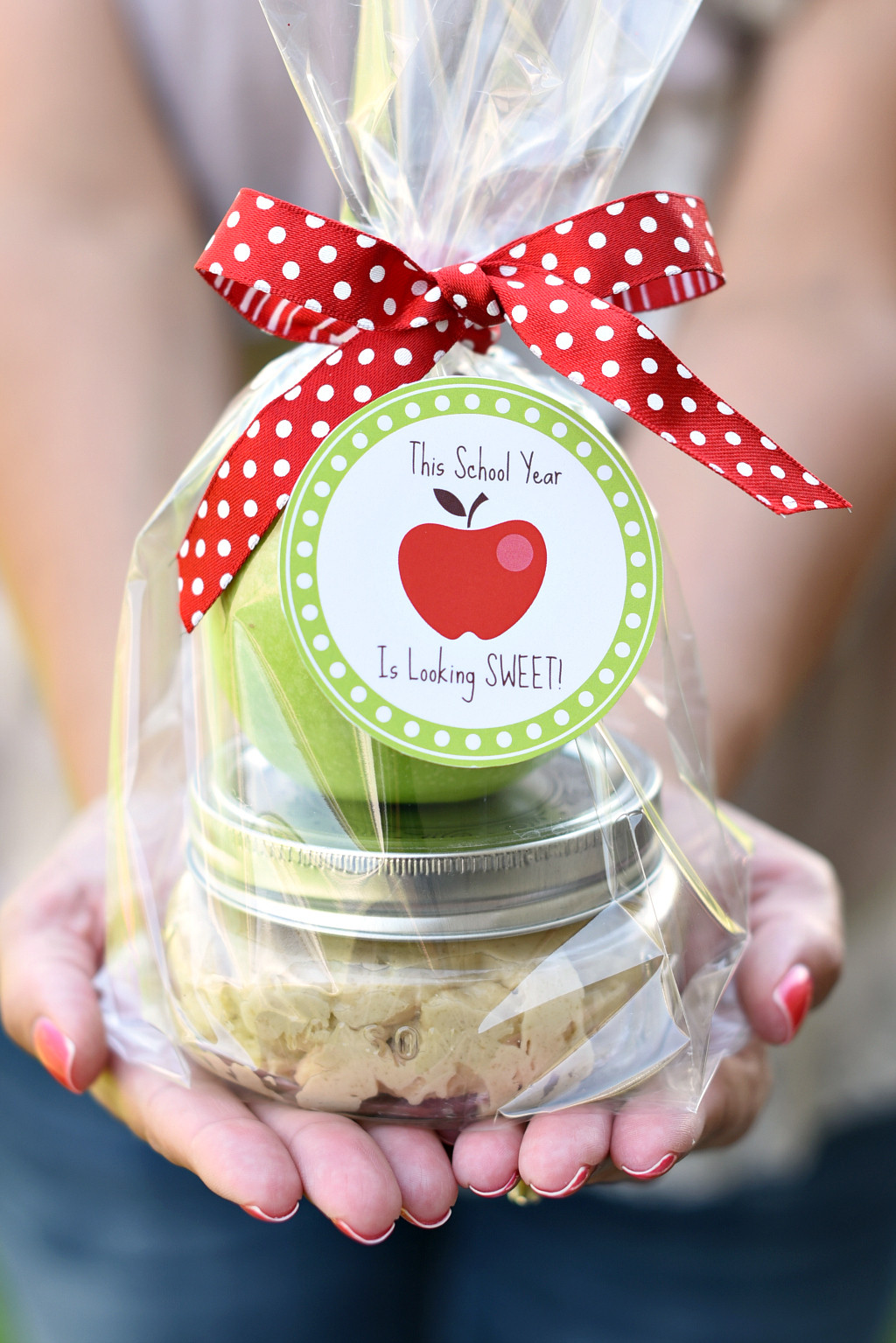 Best ideas about Apple Gift Ideas
. Save or Pin Caramel Apple Teacher Gift Idea The Crafting Chicks Now.