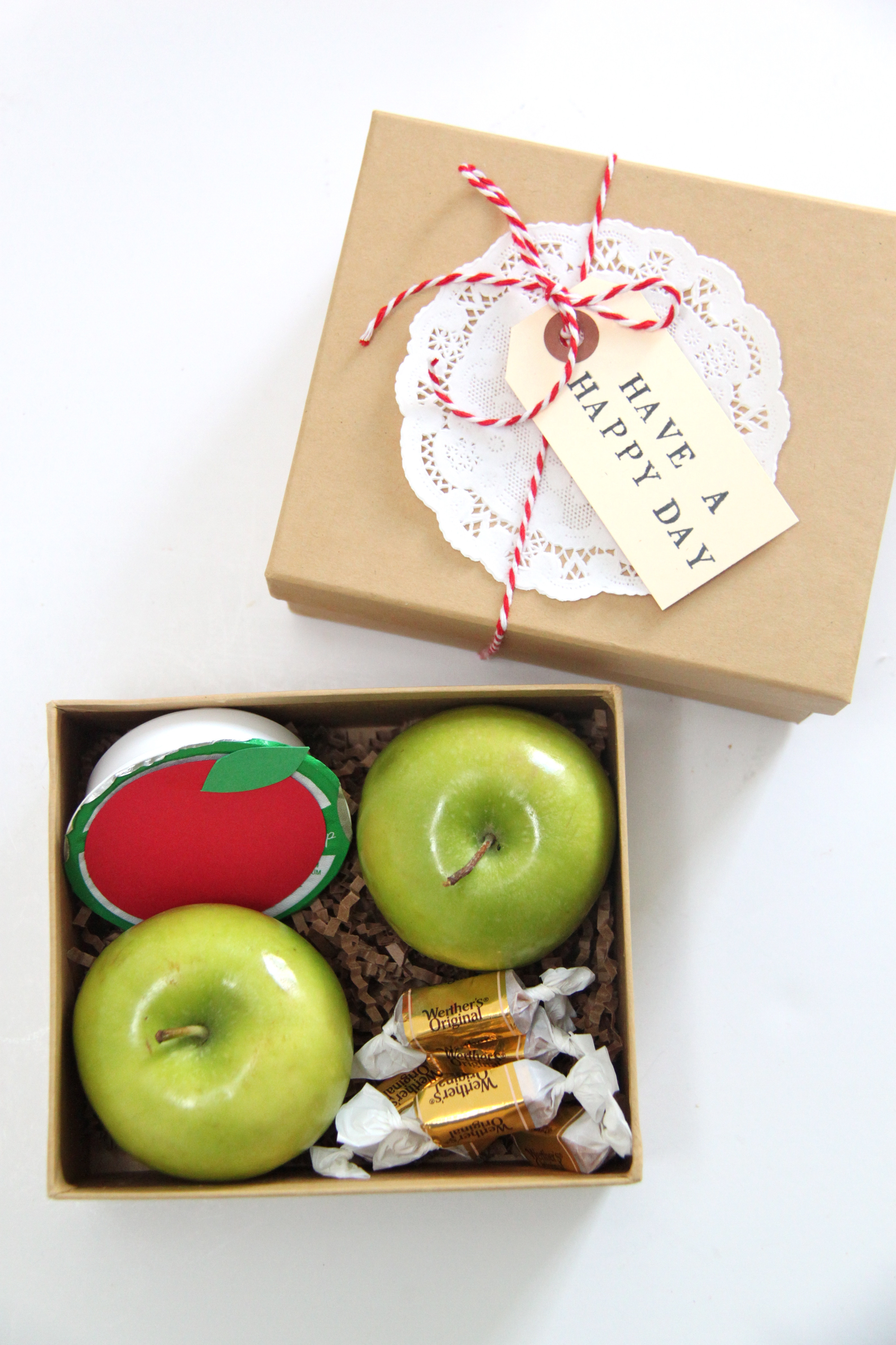 Best ideas about Apple Gift Ideas
. Save or Pin DIY Caramel Apple in a Box Gift Idea Now.