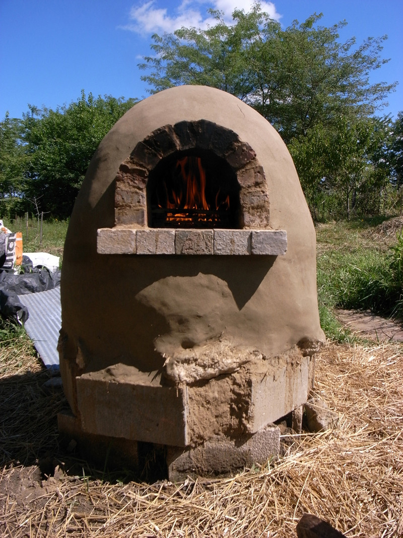 Best ideas about Backyard Pizza Oven DIY
. Save or Pin How to Make Outdoor Cob Pizza Oven DIY & Crafts Handimania Now.