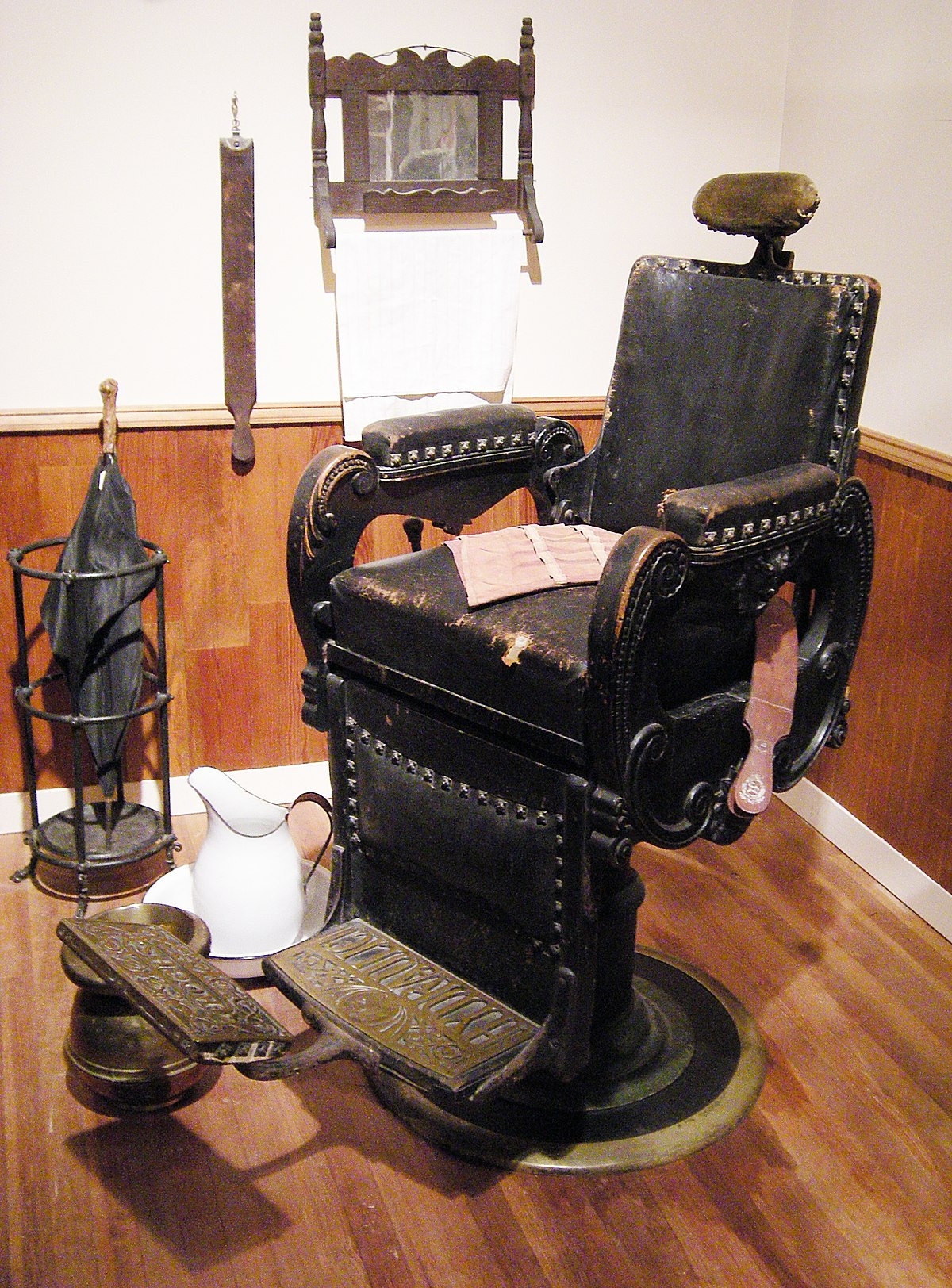 Best ideas about Barber Chair For Sale
. Save or Pin Barber chair Now.