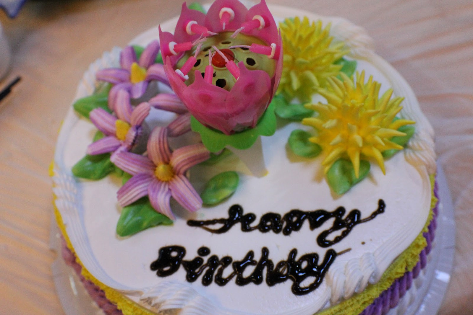 Best ideas about Beautiful Birthday Cake
. Save or Pin TRICKY TRIP Beautiful Birthday Cake D Now.