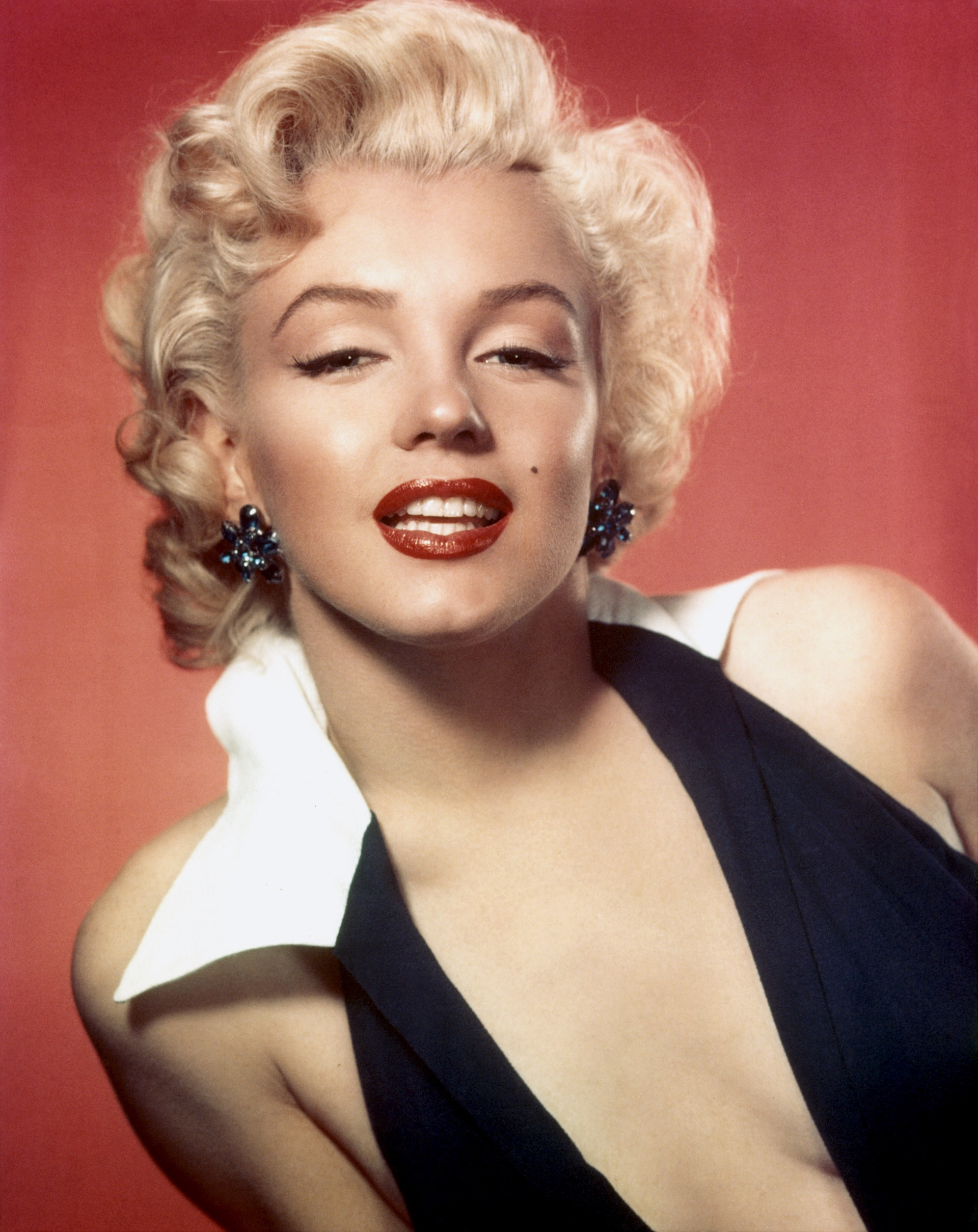 Best ideas about Bedroom Eyes 2019
. Save or Pin 18 Imágenes de Marilyn Monroe Fotos HD Now.