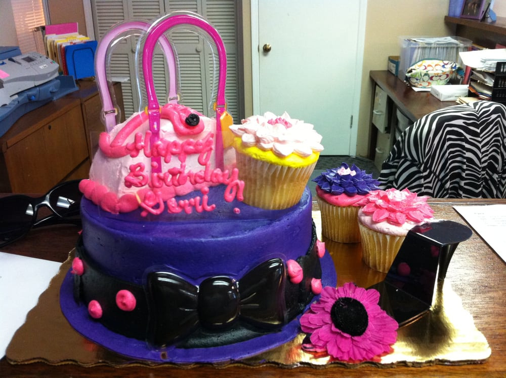 Best ideas about Birthday Cake At Publix
. Save or Pin "Shopping addict" Birthday cake Another excellent custom Now.