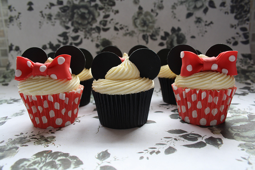 Best ideas about Birthday Cupcake Ideas
. Save or Pin Mickey & Minnie Cupcakes Now.