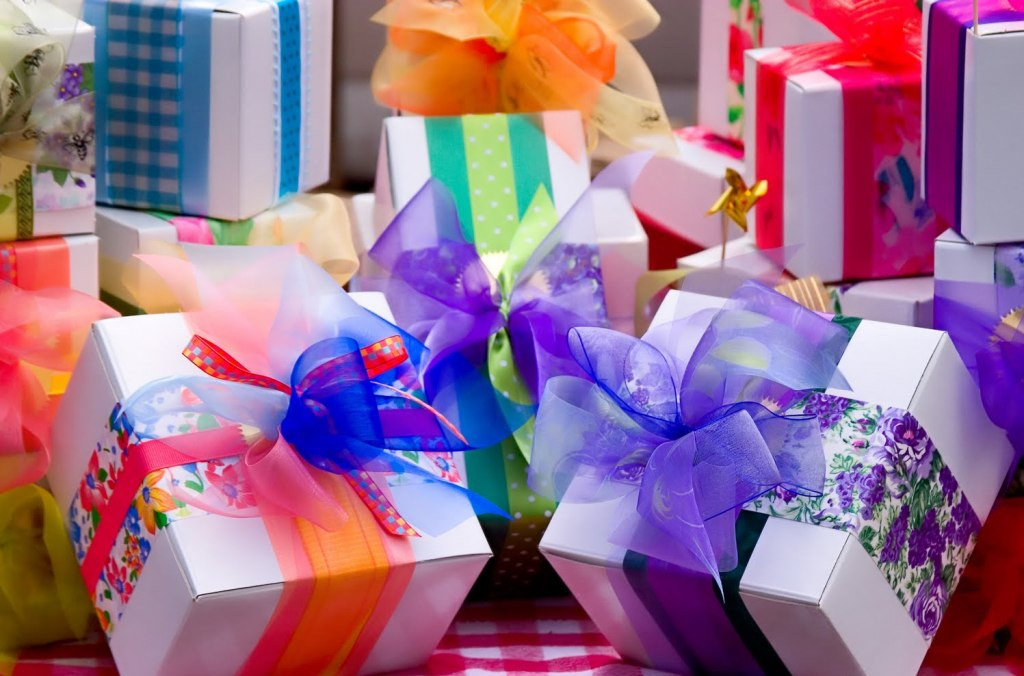 Best ideas about Birthday Gifts For A Girl
. Save or Pin 16th Birthday Gift Ideas Girls Now.
