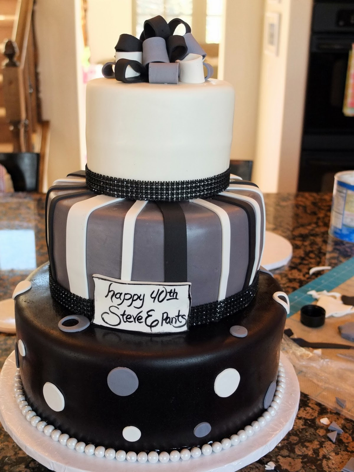 Best ideas about Black Birthday Cake
. Save or Pin padicakes 40th birthday black and white cake Now.