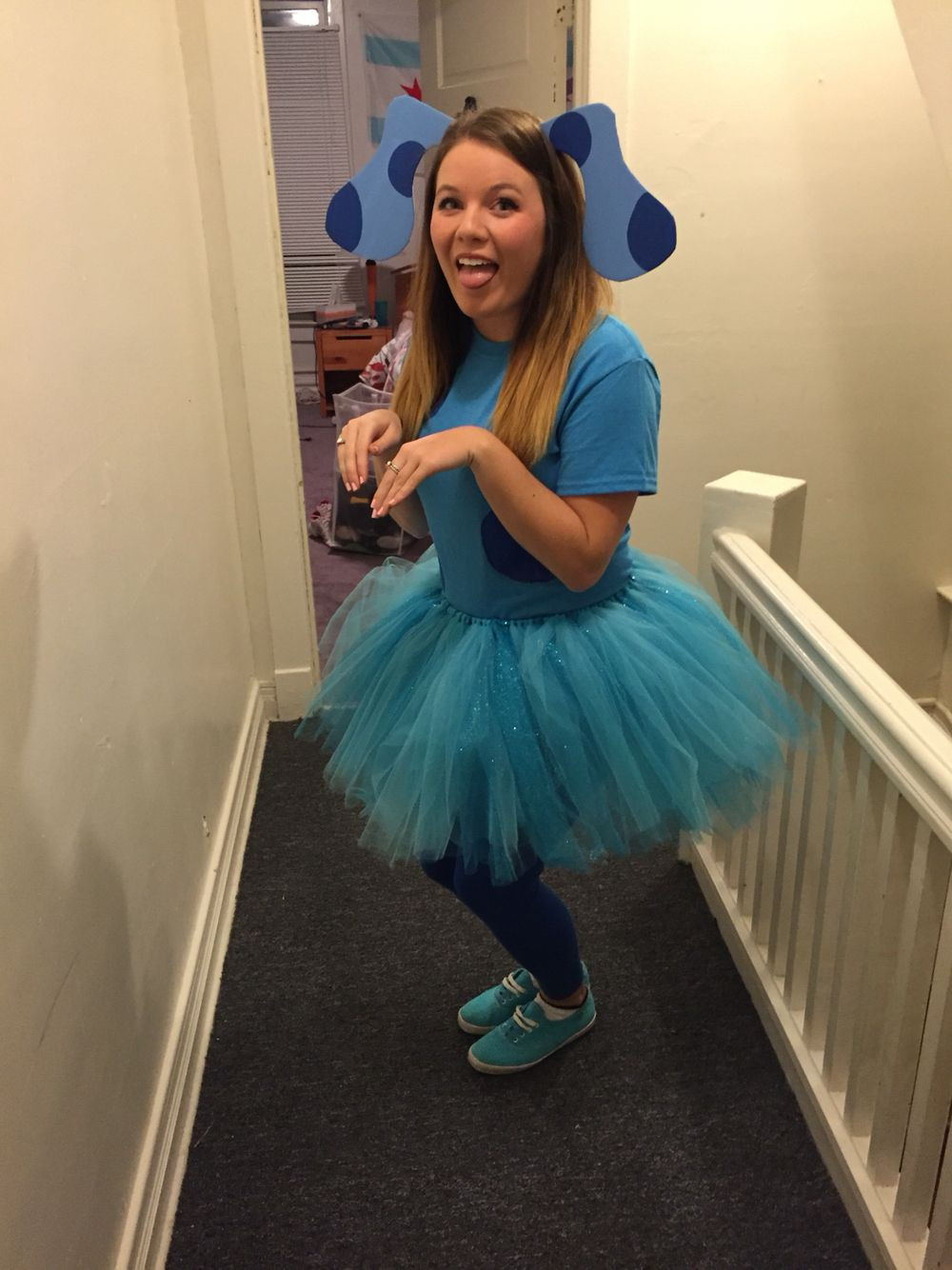 Best ideas about Blues Clues Costume DIY
. Save or Pin Diy blues clues Halloween costume Now.