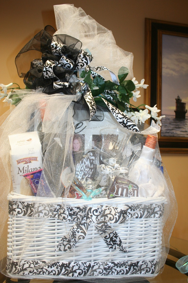 Best ideas about Bridal Gift Basket Ideas
. Save or Pin Bridal t basket i like the outside Now.
