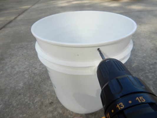 Best ideas about Bucket Mouse Trap DIY
. Save or Pin Homemade Mouse Trap Humane Bucket Trap Now.