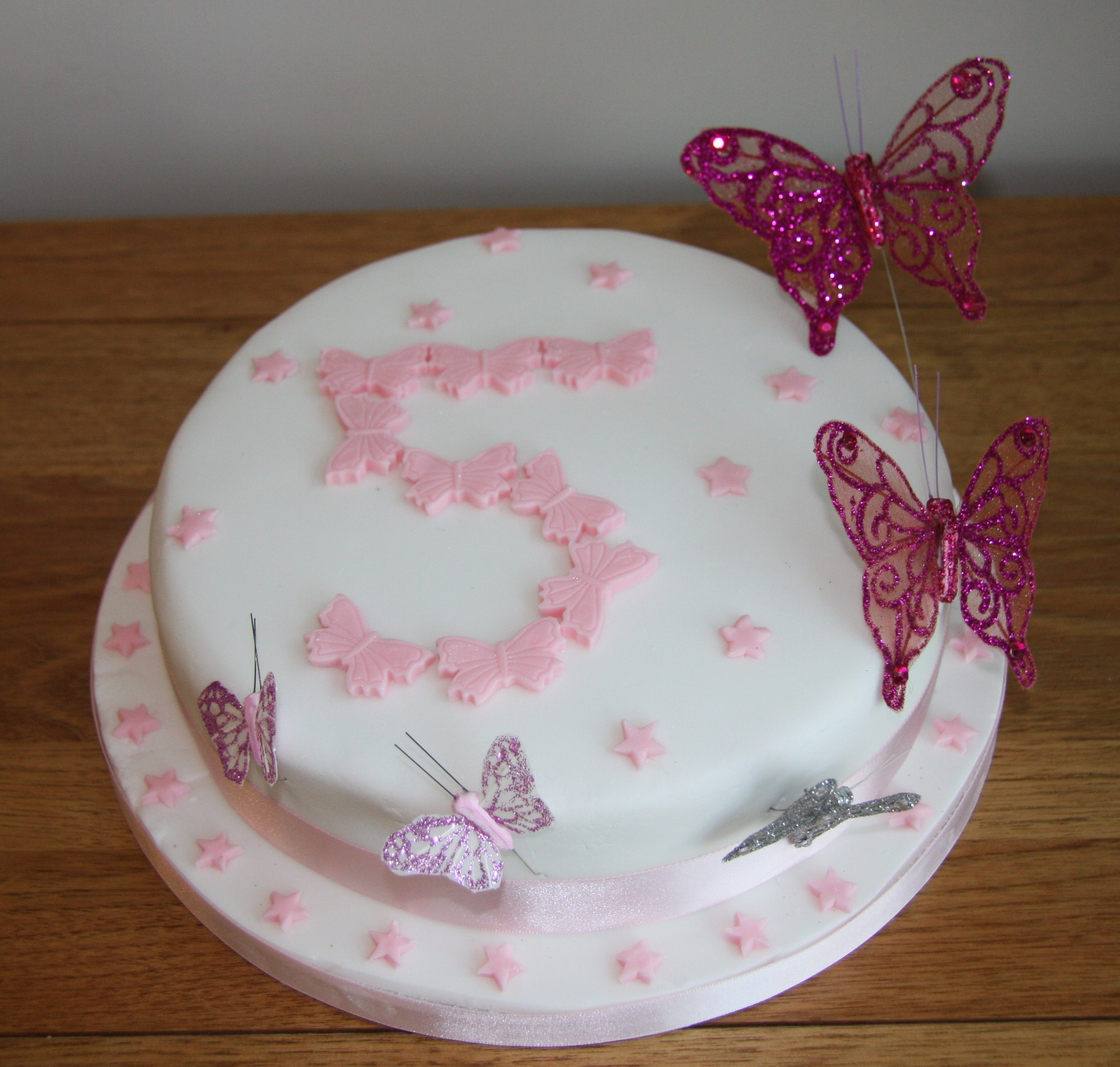 Best ideas about Butterfly Birthday Cake
. Save or Pin Butterfly Birthday Cakes – lovinghomemade Now.