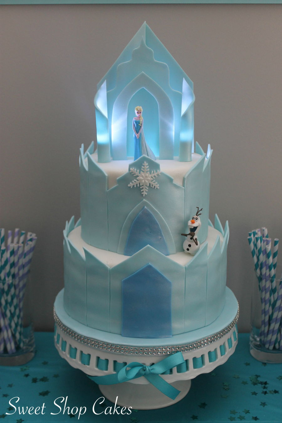Best ideas about Castle Birthday Cake
. Save or Pin Frozen Castle Birthday Cake CakeCentral Now.