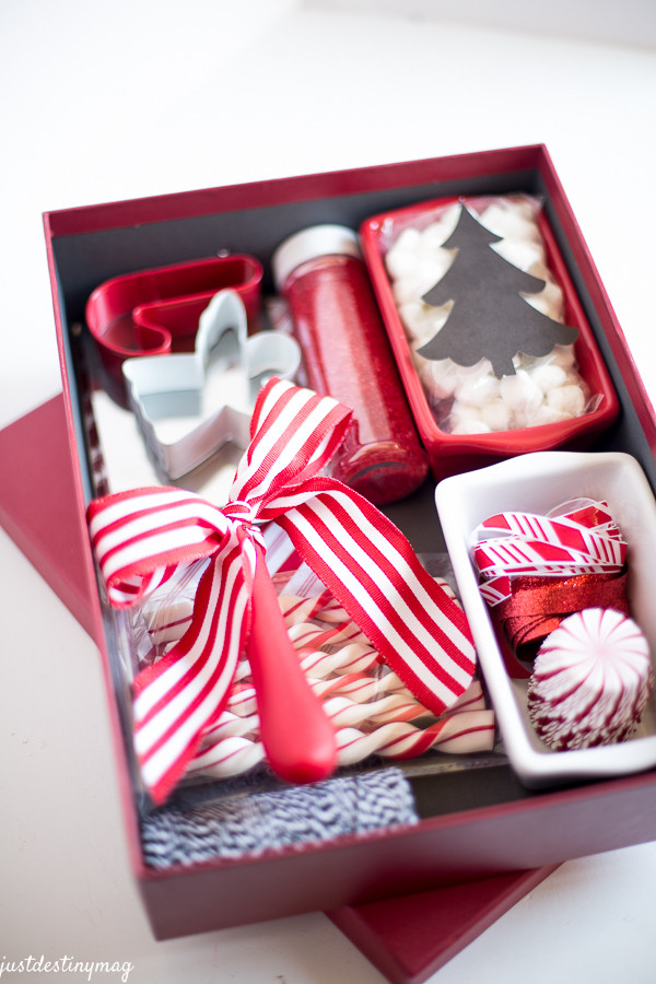 Best ideas about Christmas Gift Boxes Ideas
. Save or Pin 25 Fun & Simple Gifts for Neighbors this Christmas Now.