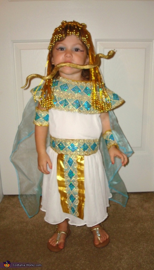 Best ideas about Cleopatra Costume DIY
. Save or Pin Creative DIY Cleopatra Costume Now.