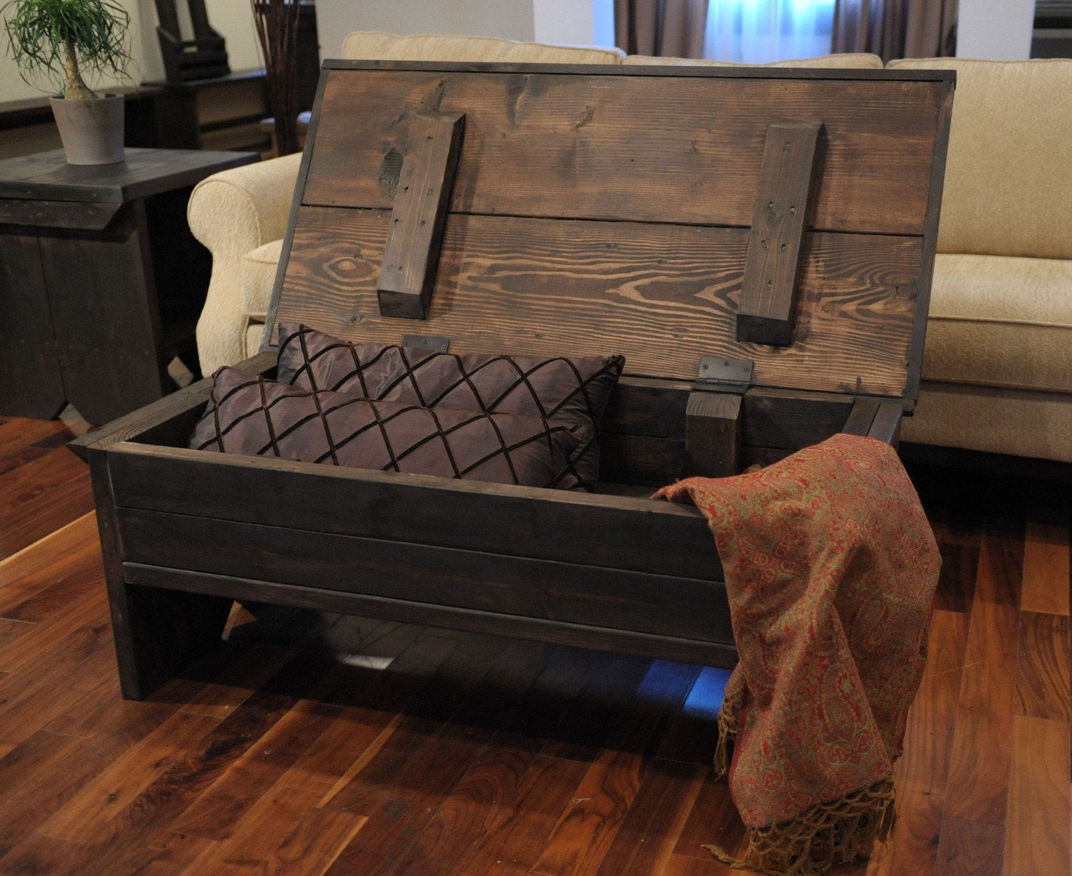 Best ideas about Coffee Table Storage
. Save or Pin 4 foot coffee table with storage Now.
