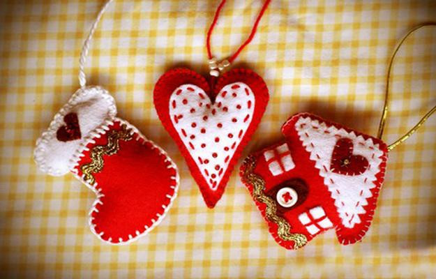 Best ideas about Craft To Make For Christmas
. Save or Pin 22 Felt Christmas Crafts Homemade Christmas Tree Decorations Now.
