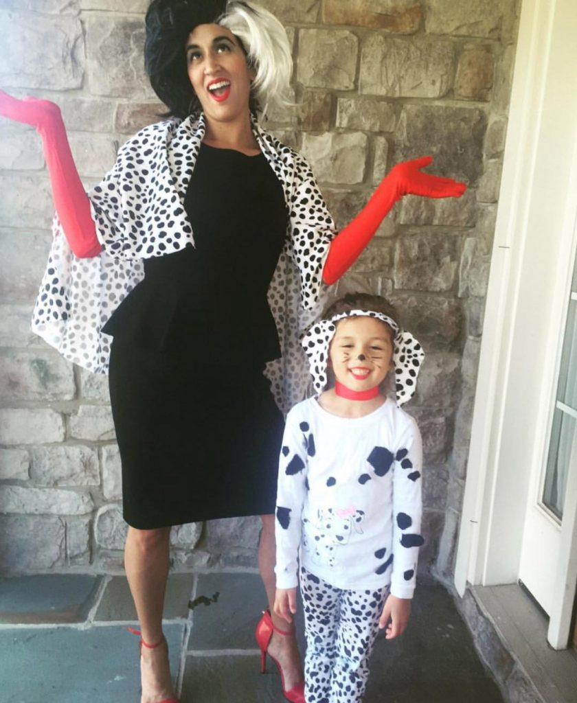 Best ideas about Cruella De Vil Costume DIY
. Save or Pin DIY Family 101 Dalmatians Costume including Cruella De Vil Now.