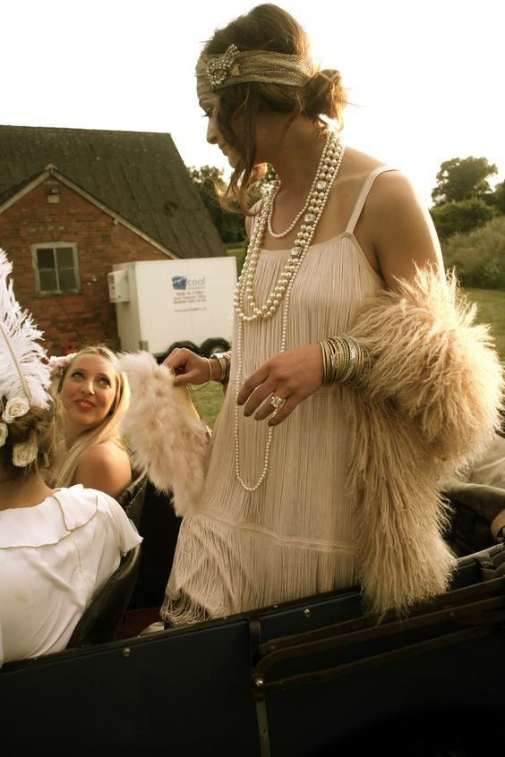 Best ideas about DIY 20S Costume
. Save or Pin DIY 20s Great Gatsby Charleston Flapper Costume Now.