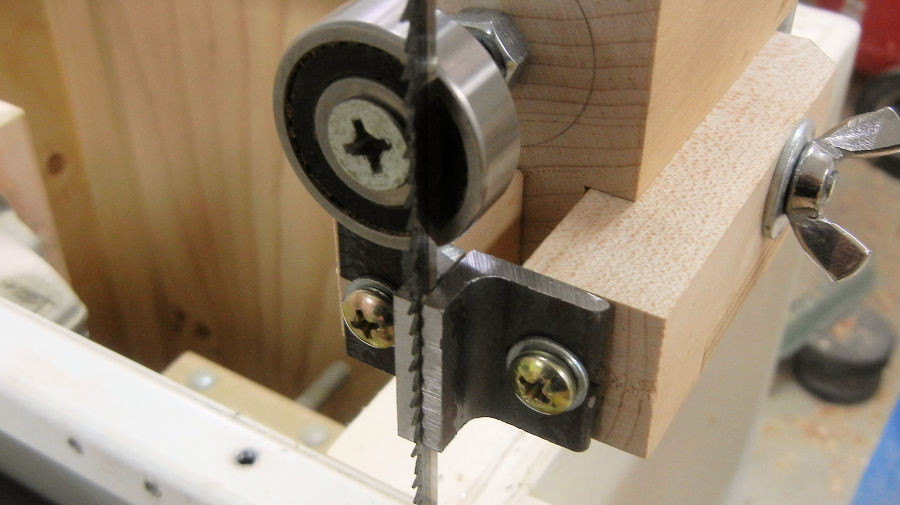 Best ideas about DIY Bandsaw Guides
. Save or Pin How To Make Band Saw Blade Guides IBUILDIT CA Now.