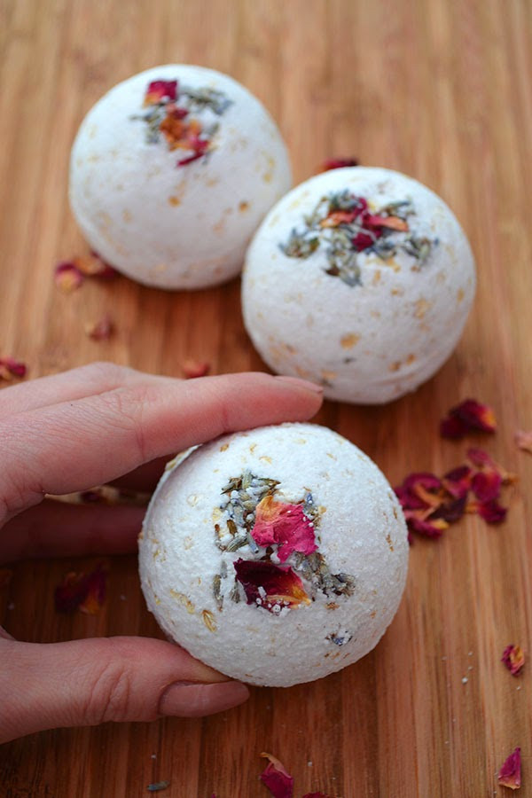 Best ideas about DIY Bath Bomb Recipes
. Save or Pin Homemade Bath Bombs Recipes and Tutorials Now.