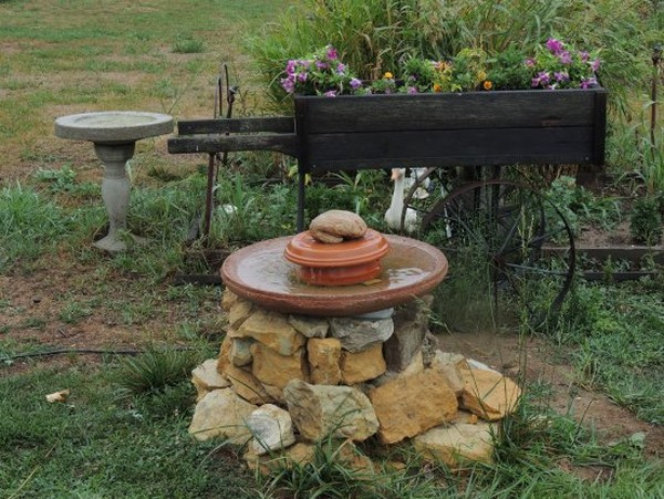 Best ideas about DIY Bird Bath Fountain
. Save or Pin 10 Incredible DIY Bird Baths for Your Yard to Make in 3 Now.