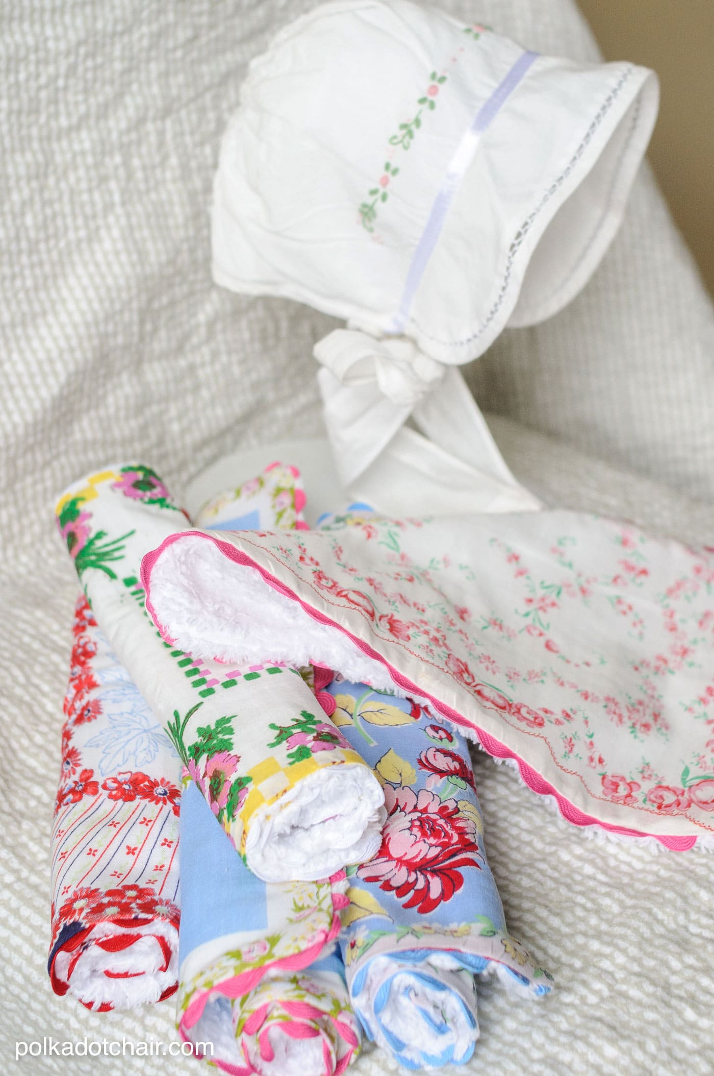 Best ideas about DIY Burp Cloths
. Save or Pin Tutorial for Baby Burp Cloths made from Vintage Handkerchiefs Now.