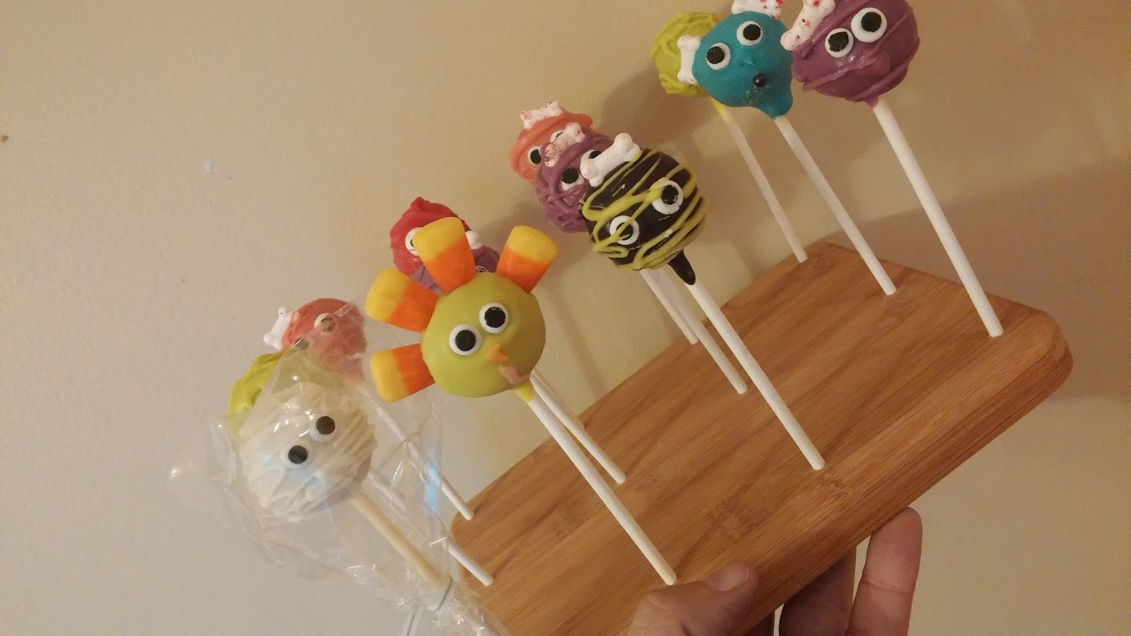 Best ideas about DIY Cake Pop Stand
. Save or Pin Gust Gab DIY Cake Pop Stand Now.