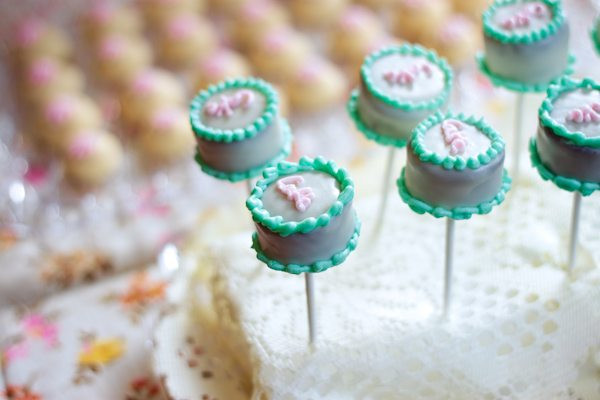 Best ideas about DIY Cake Pops
. Save or Pin A Cake Decorating Party The Sweetest Occasion — The Now.