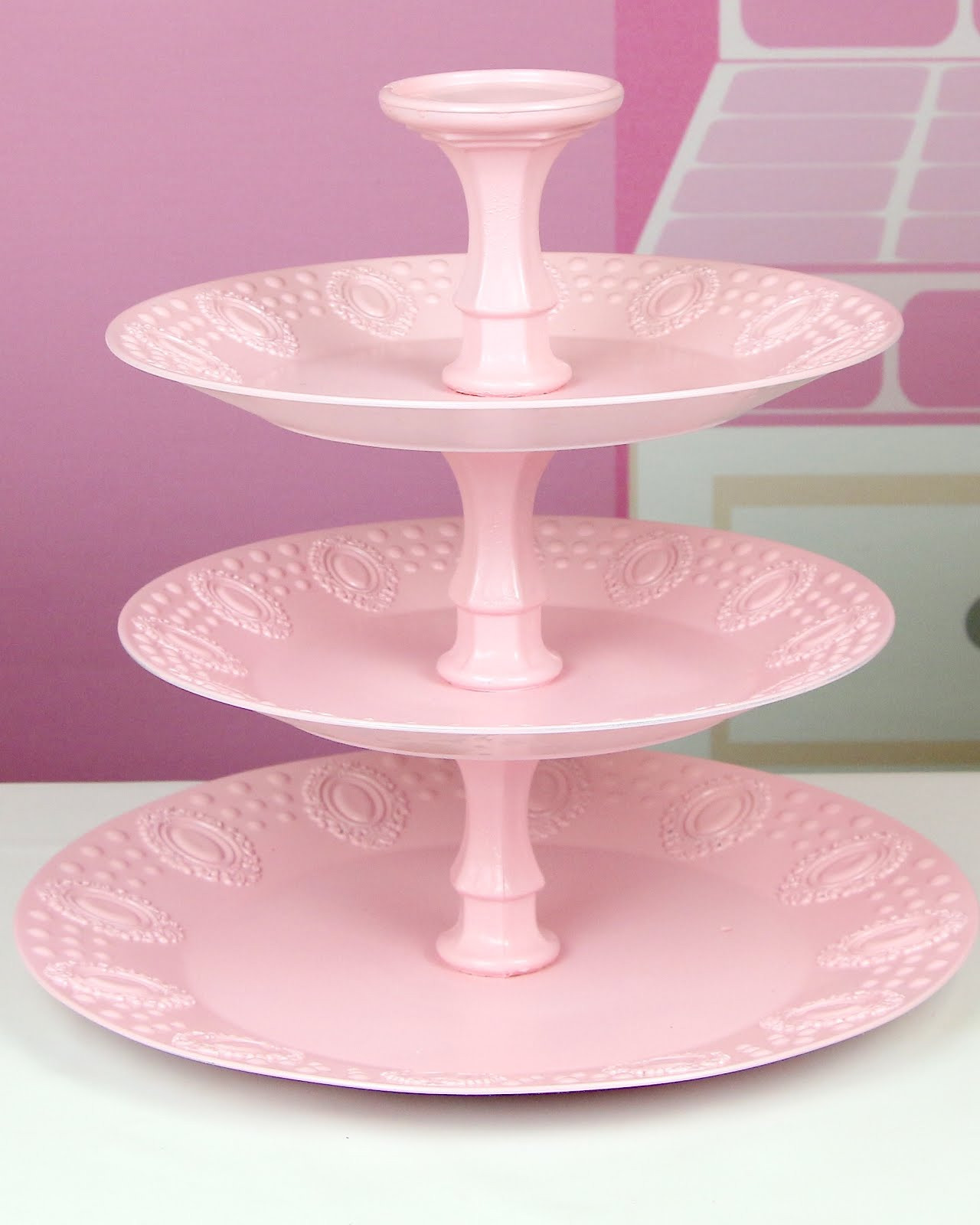 Best ideas about DIY Cake Stand Dollar Tree
. Save or Pin VIDEO DIY Dollar Store Cupcake Stand Lindsay Ann Bakes Now.