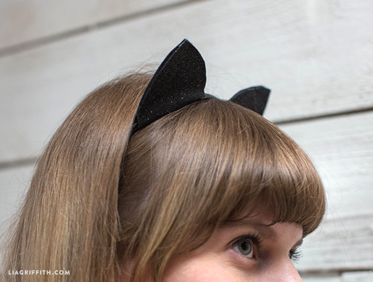 Best ideas about DIY Cat Ears
. Save or Pin Cute & Crafty DIY Felt Cat Ears for Halloween Lia Griffith Now.