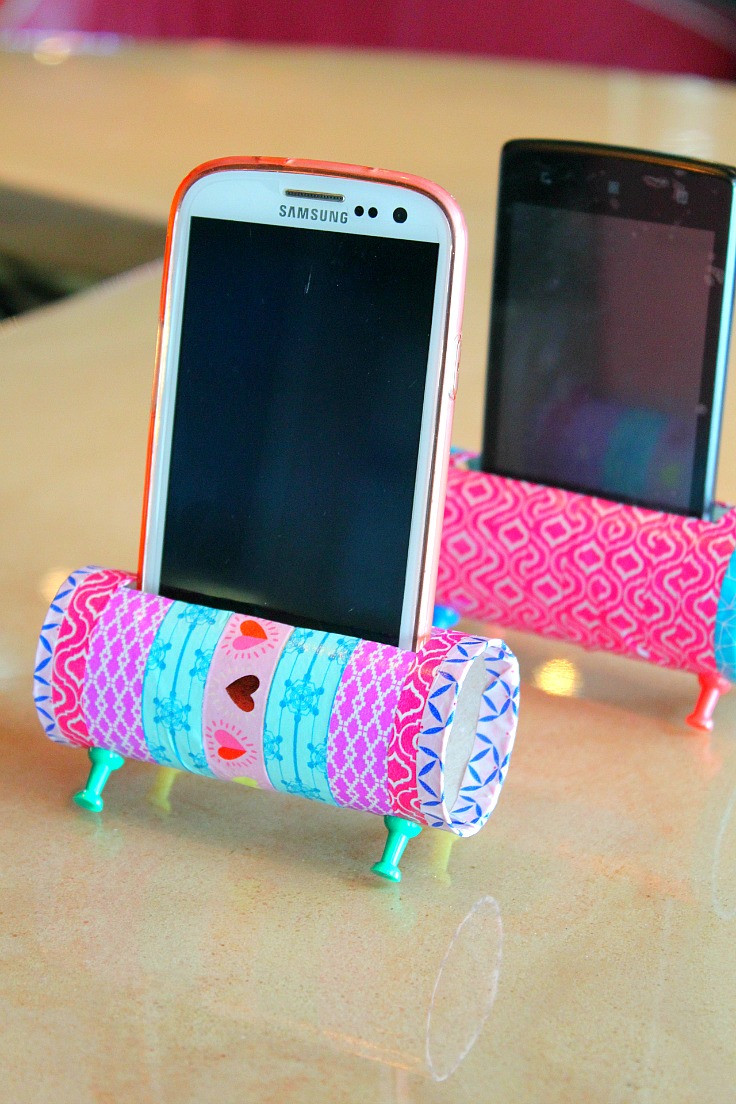 Best ideas about DIY Cell Phone Holder
. Save or Pin DIY Phone Holder With Toilet Paper Rolls Easy Craft Now.