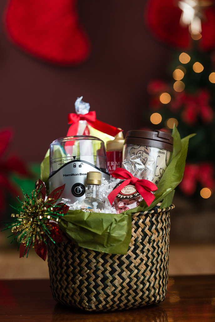 Best ideas about DIY Christmas Baskets
. Save or Pin Great DIY Gift Sets for Food Lovers Everyday Good Thinking Now.