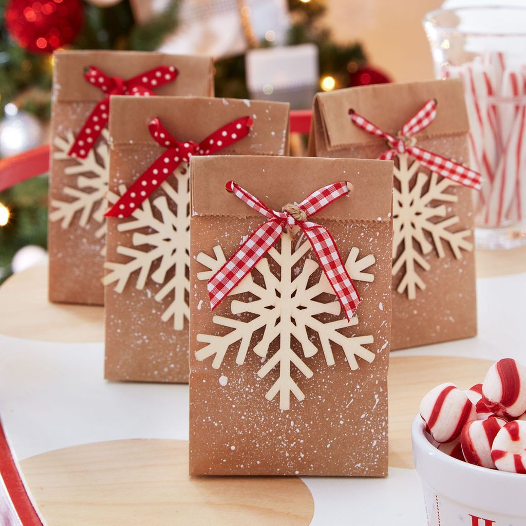 Best ideas about DIY Christmas Party Favors
. Save or Pin Let your guests take home their treats in these DIY Now.