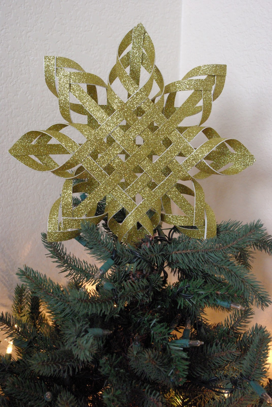 Best ideas about DIY Christmas Star Tree Topper
. Save or Pin Tristinand pany Day 8 Woven Star Tree Toppers with Now.
